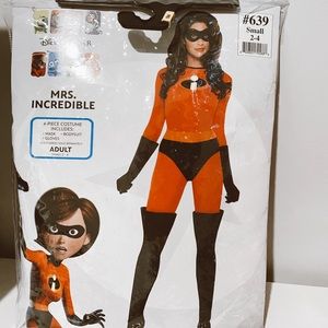 Mrs. Incredible costume
